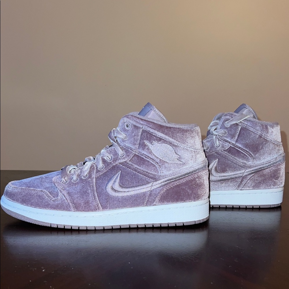 Nike Air Jordan 1 Mid Velvet Sneakers - Pale Purple & White